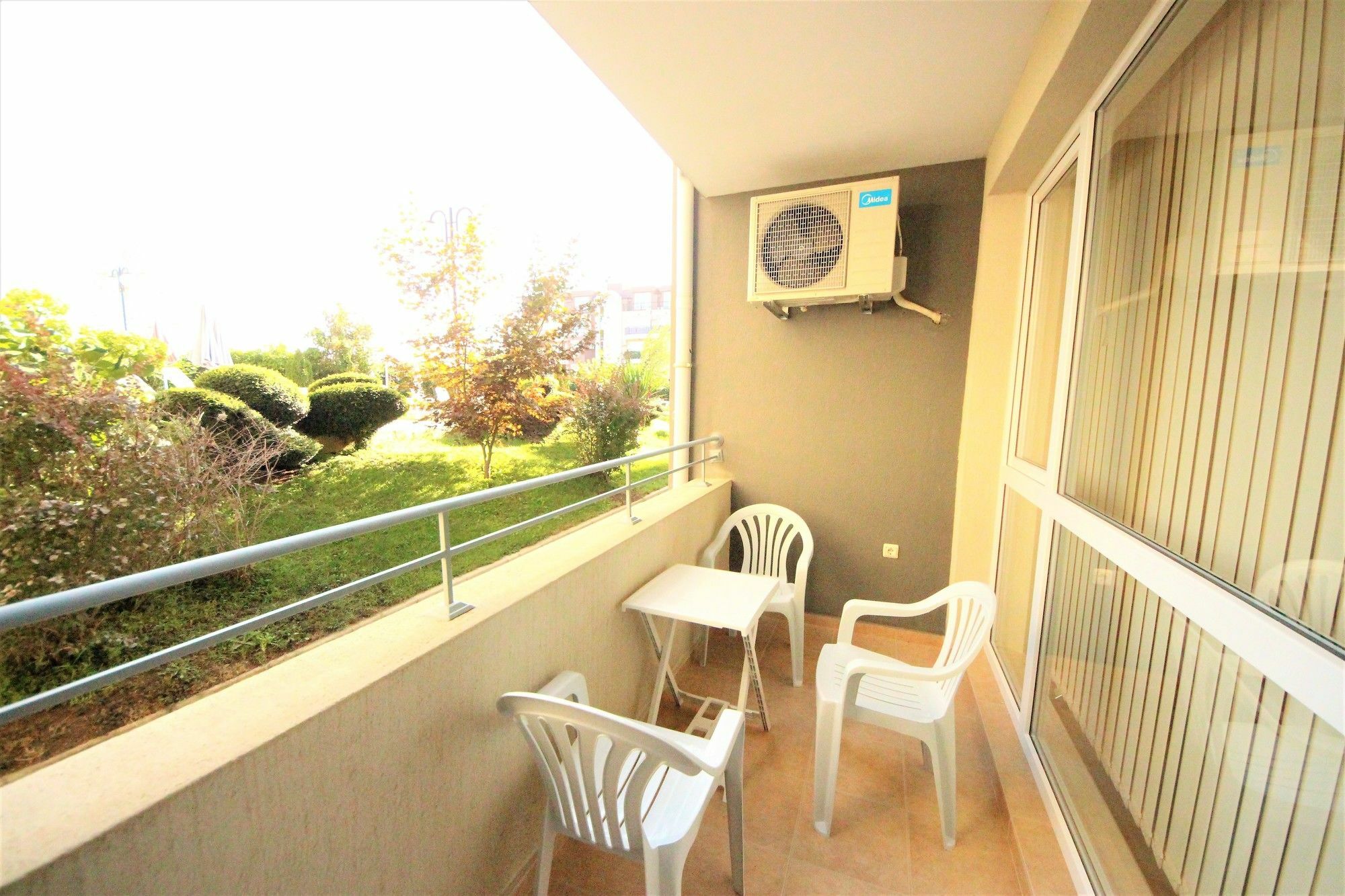 Menada Butterfly Apartment Светий Влас Екстер'єр фото